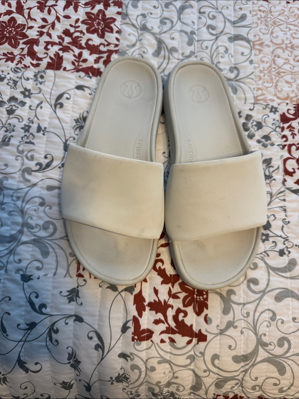 Lululemon Restfeel Slide Sandals in white
